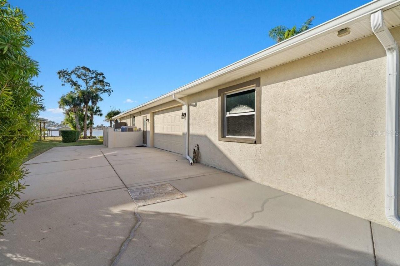 2660 Sunset Drive, New Smyrna Beach, FL 32168 Photo