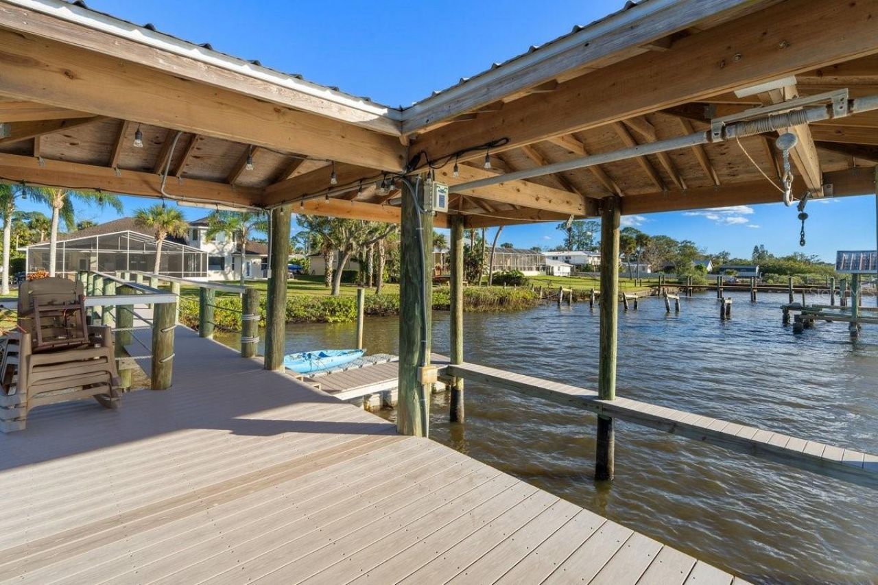 2660 Sunset Drive, New Smyrna Beach, FL 32168 Photo