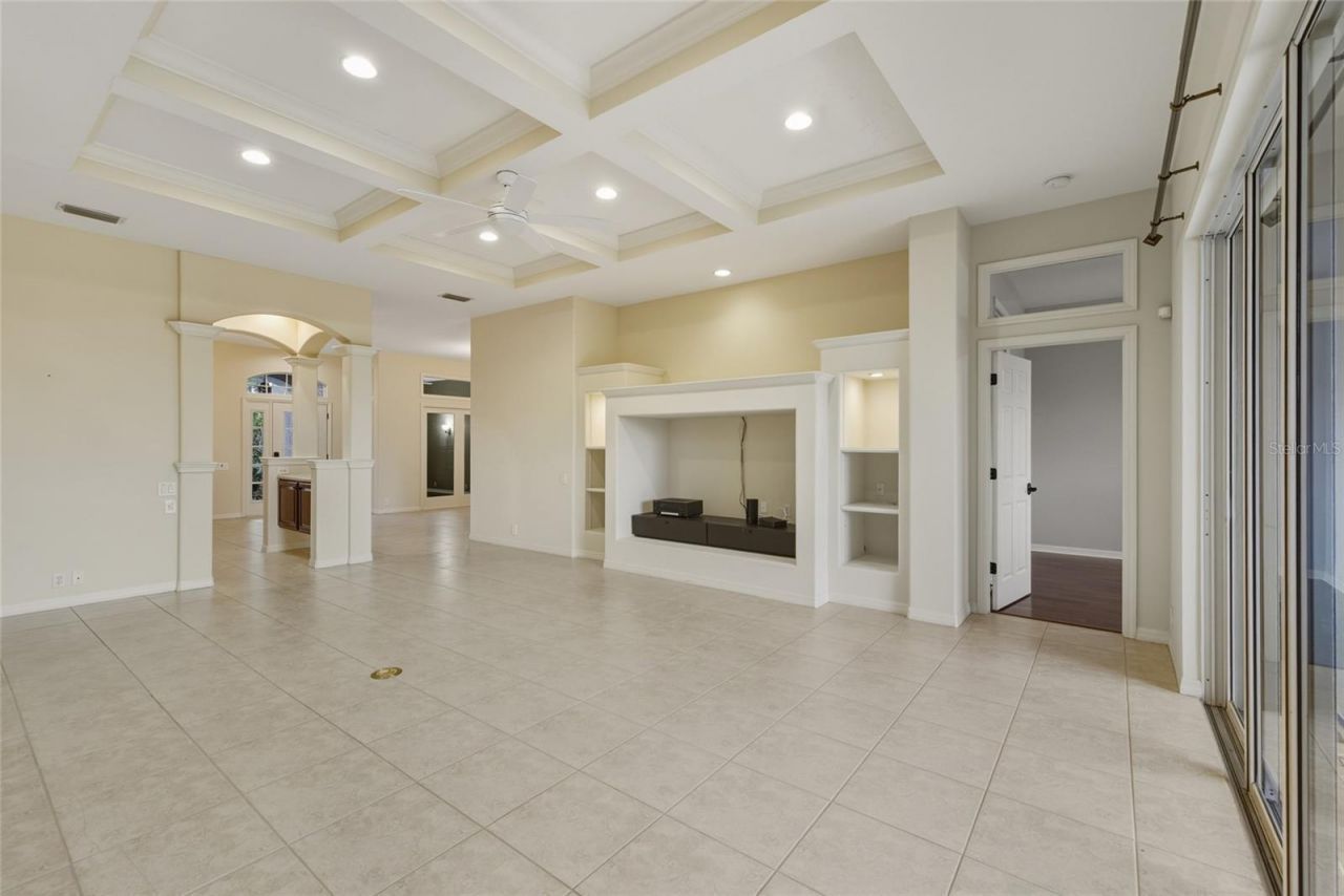 6586 Waters Edge Way, Lakewood Ranch, FL 34202 Photo