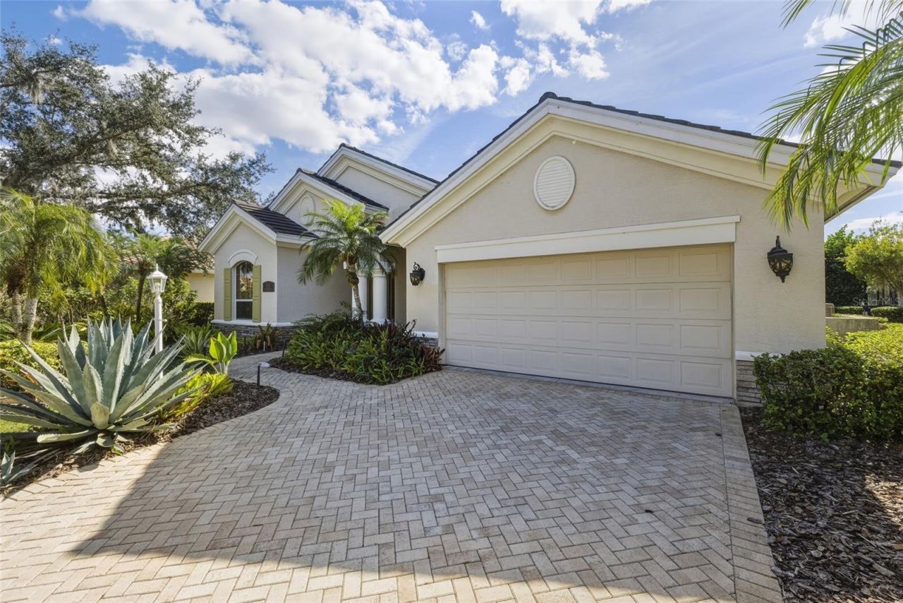 6586 Waters Edge Way, Lakewood Ranch, FL 34202 Photo