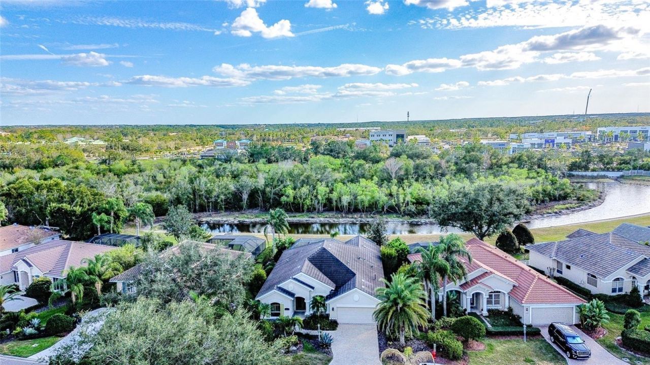 6586 Waters Edge Way, Lakewood Ranch, FL 34202 Photo