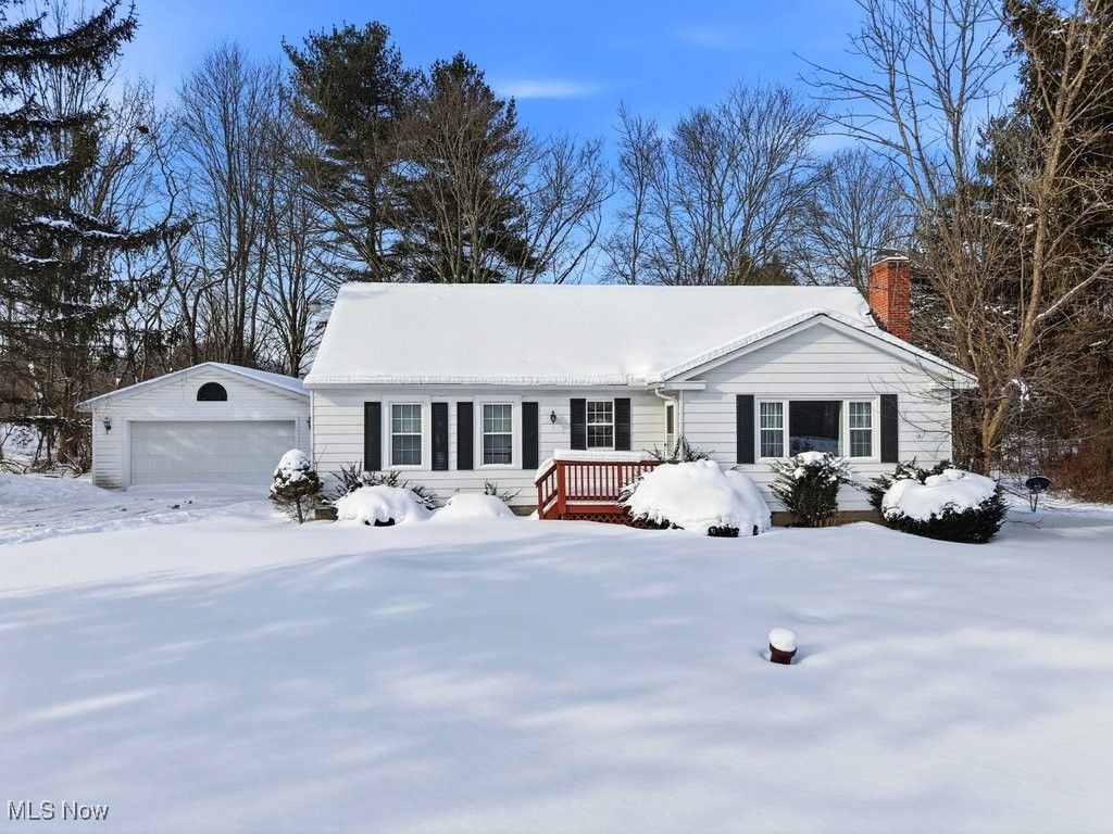 19120 Haskins Road, Chagrin Falls, OH 44023 Main Photo