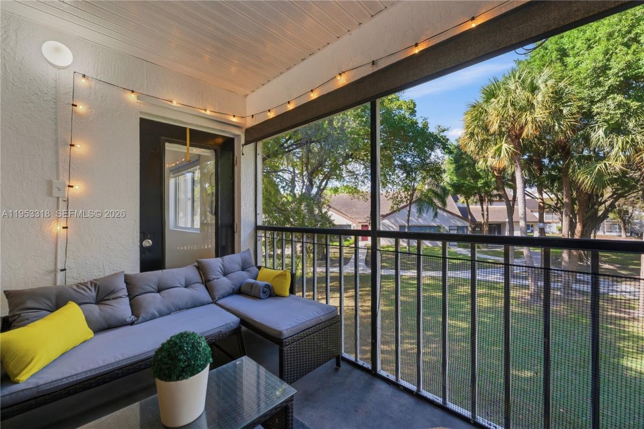 13943 SW 93rd Ln, Unit 13943, Miami, FL 33186 Photo