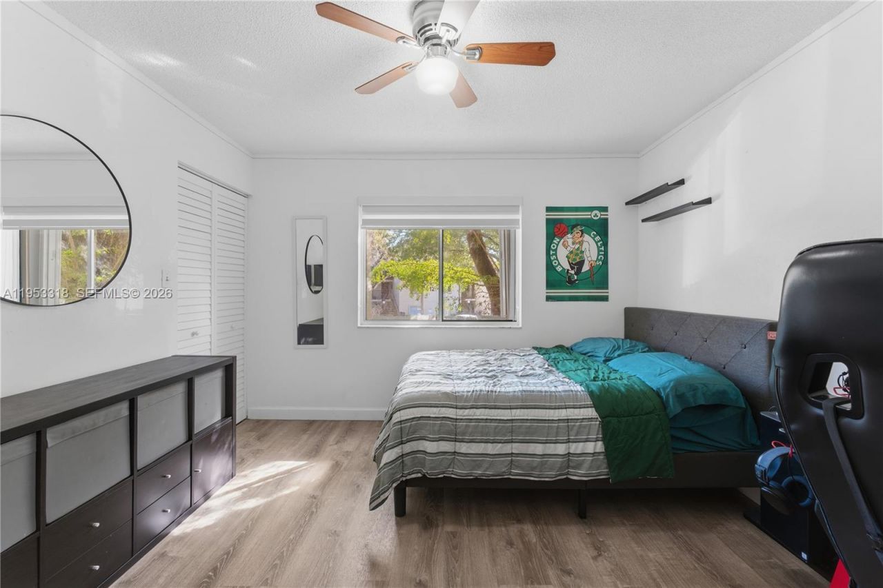 13943 SW 93rd Ln, Unit 13943, Miami, FL 33186 Photo