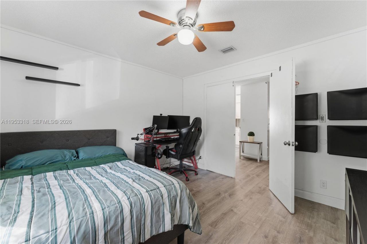 13943 SW 93rd Ln, Unit 13943, Miami, FL 33186 Photo