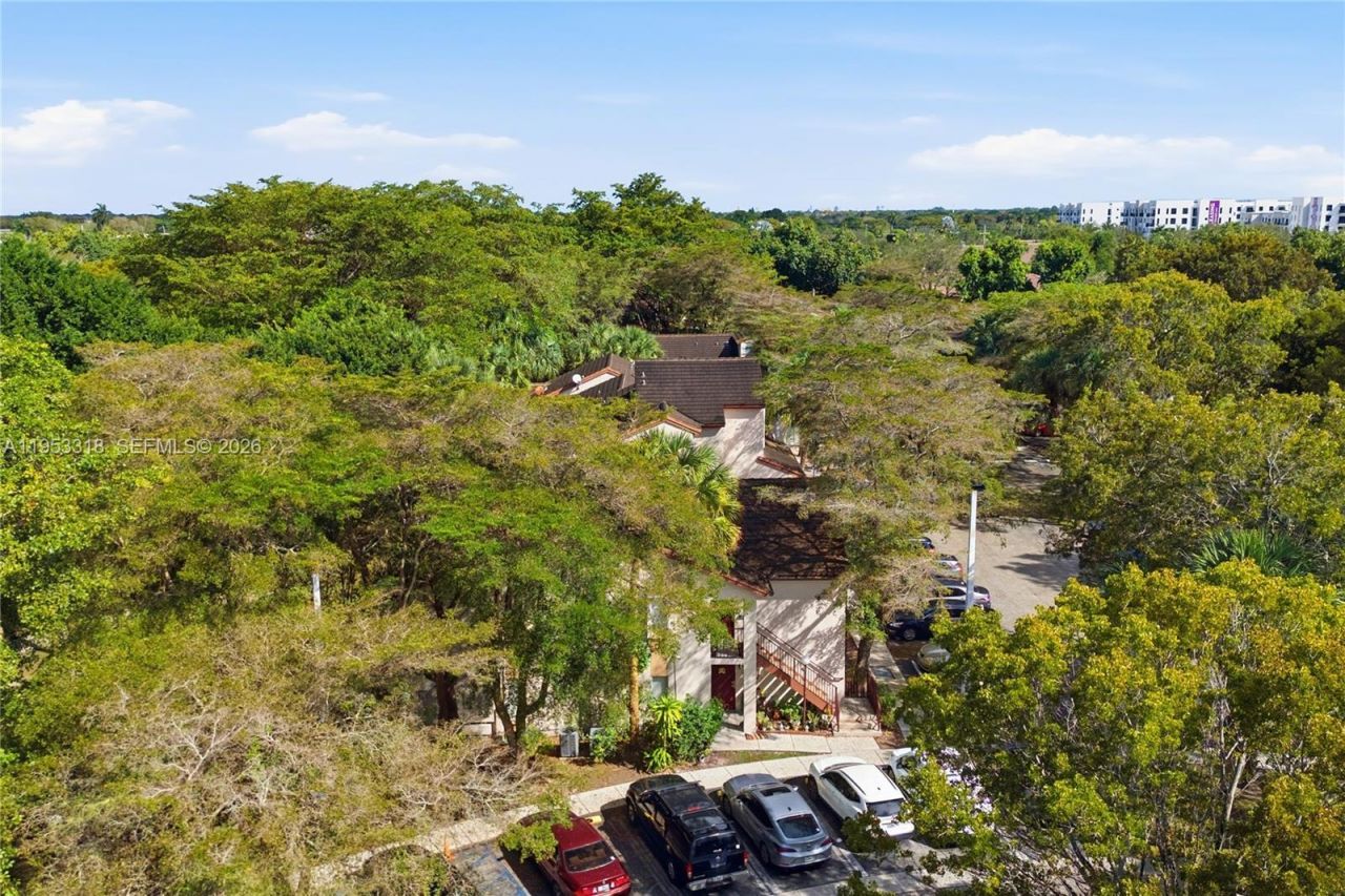 13943 SW 93rd Ln, Unit 13943, Miami, FL 33186 Photo