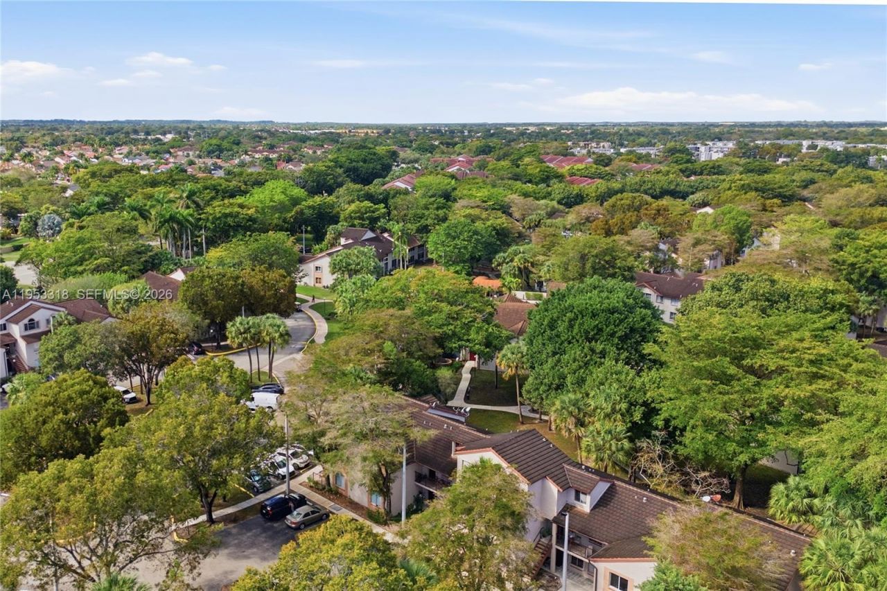 13943 SW 93rd Ln, Unit 13943, Miami, FL 33186 Photo