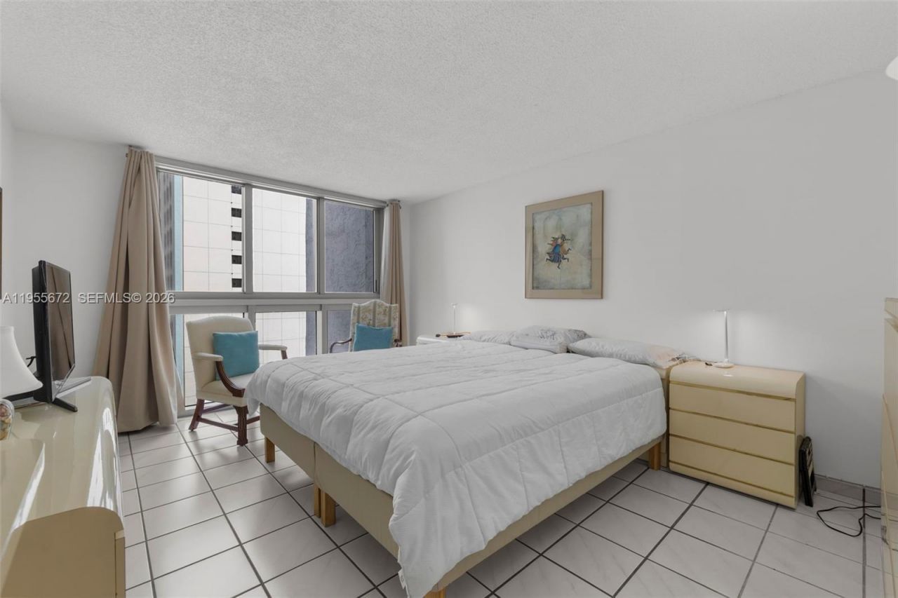 2655 Collins Ave, Unit 707, Miami Beach, FL 33140 Photo