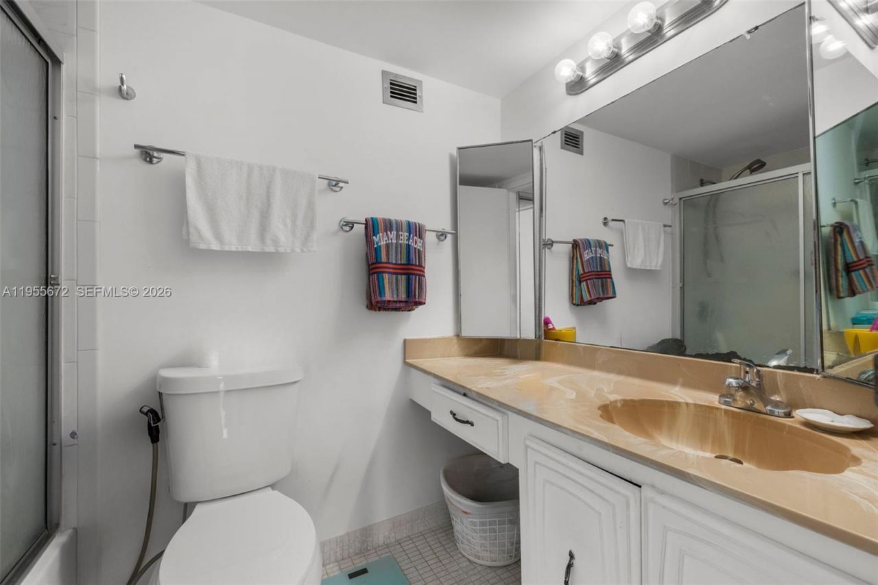 2655 Collins Ave, Unit 707, Miami Beach, FL 33140 Photo