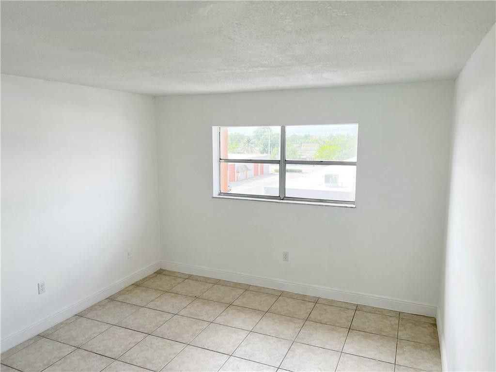 3710 NW 21st Street, Unit 408, Lauderdale Lakes, FL 33311 Photo