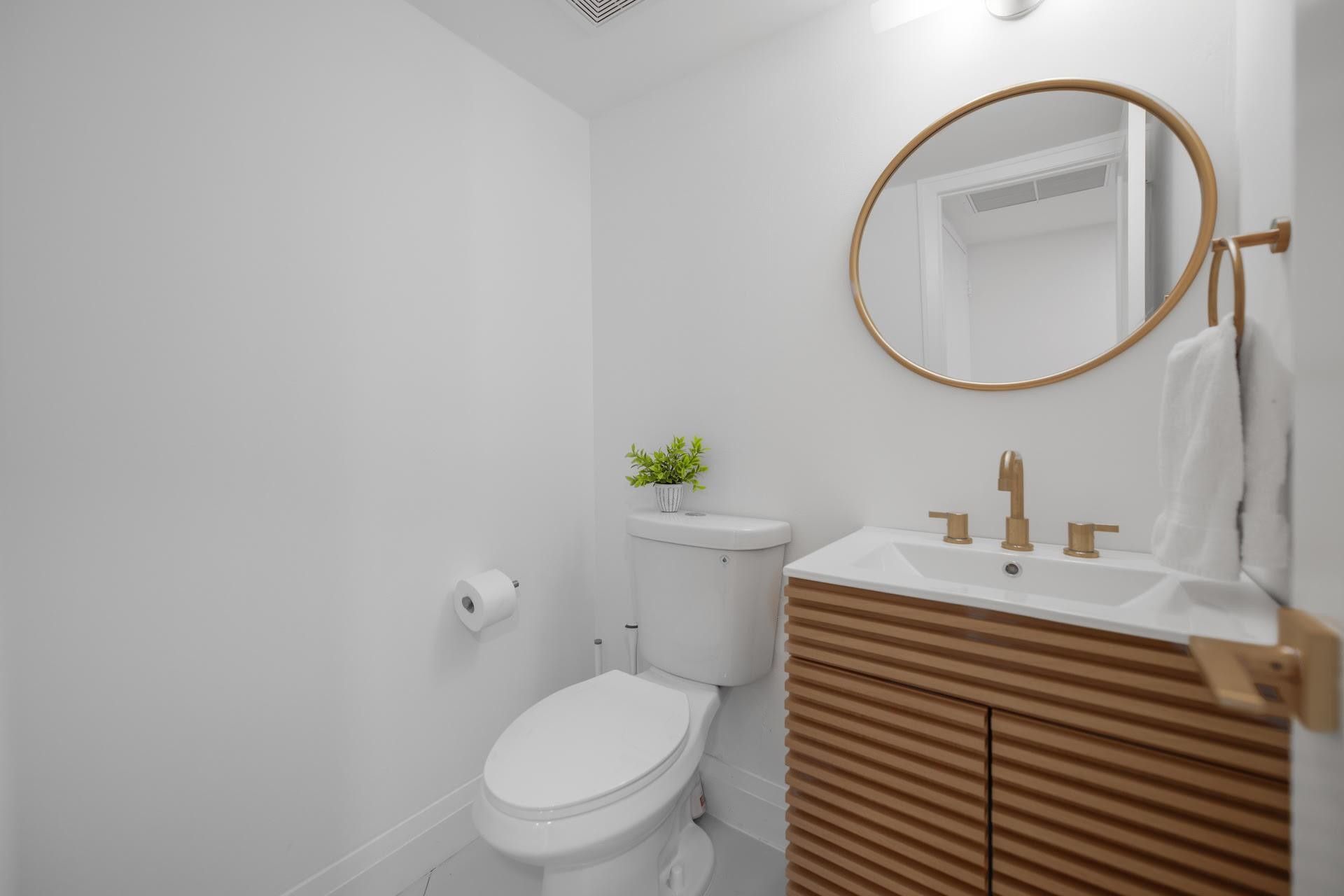 3000 E Sunrise Boulevard, Unit 7D, Fort Lauderdale, FL 33304 Photo