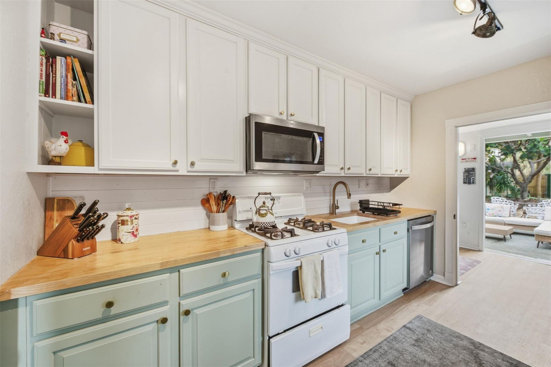 117 S Palmway, Lake Worth Beach, FL 33460 Photo