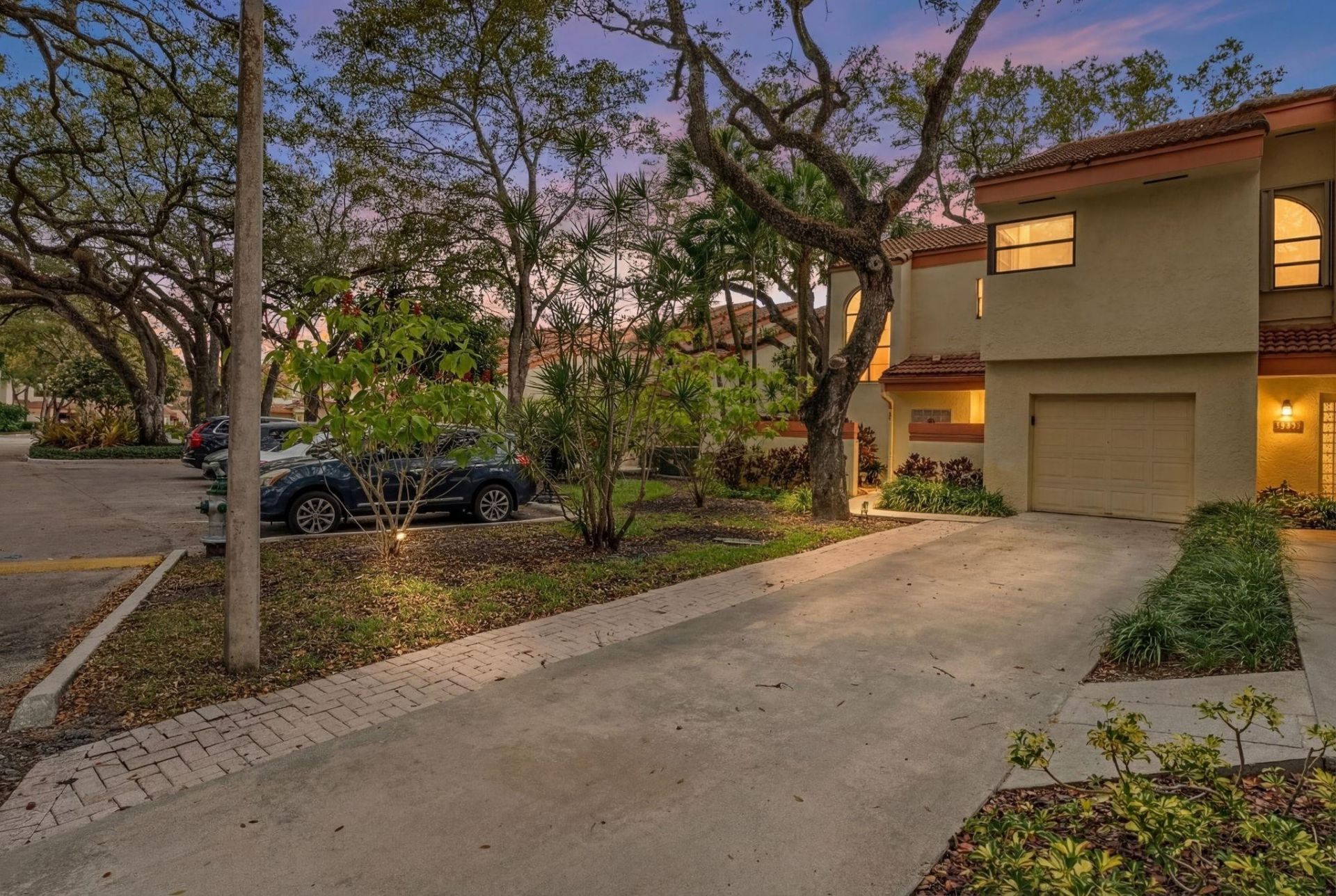 3317 Water Oak Drive, Unit 1301, Hollywood, FL 33021 Photo
