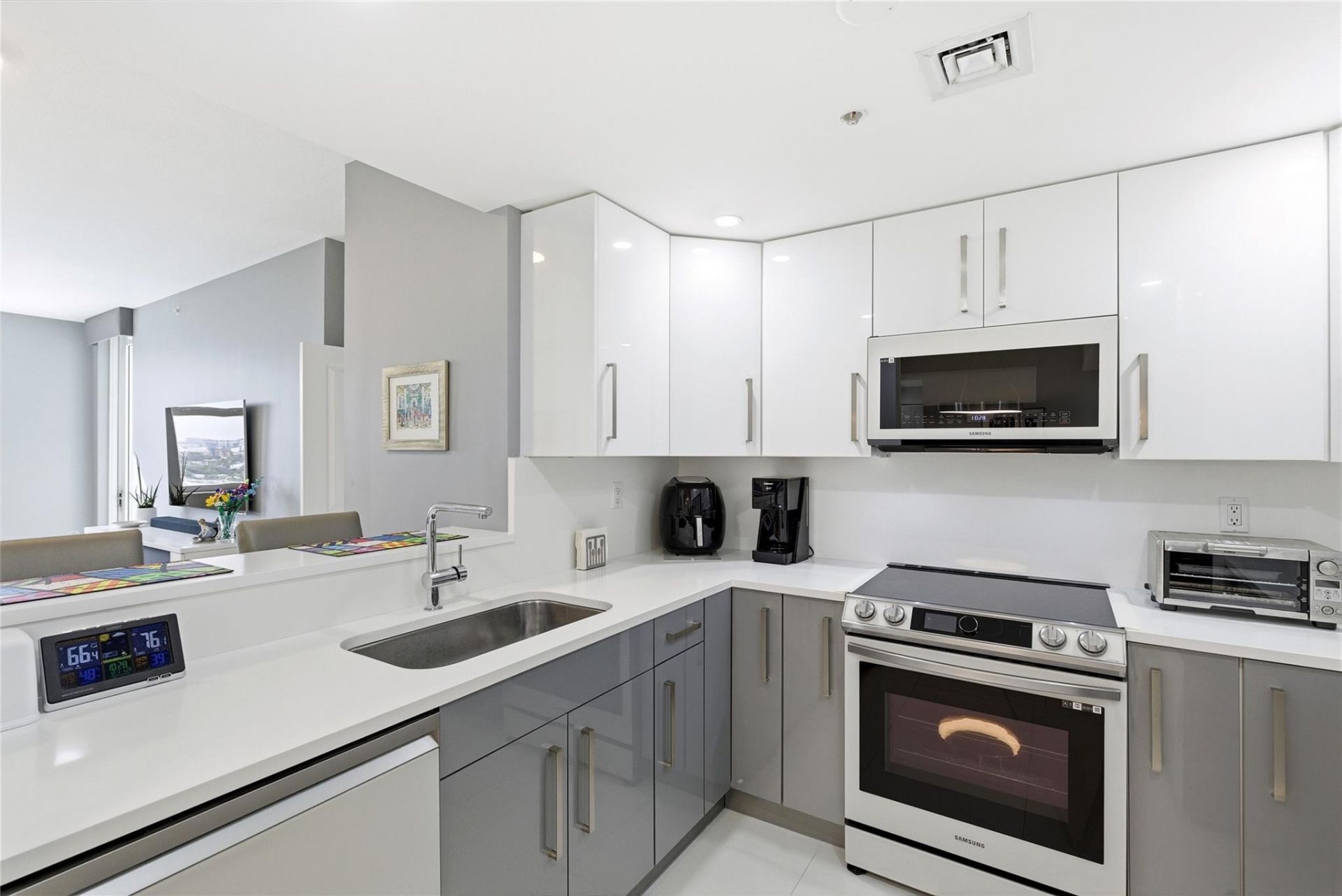 511 SE 5th Avenue, Unit 1811, Fort Lauderdale, FL 33301 Photo