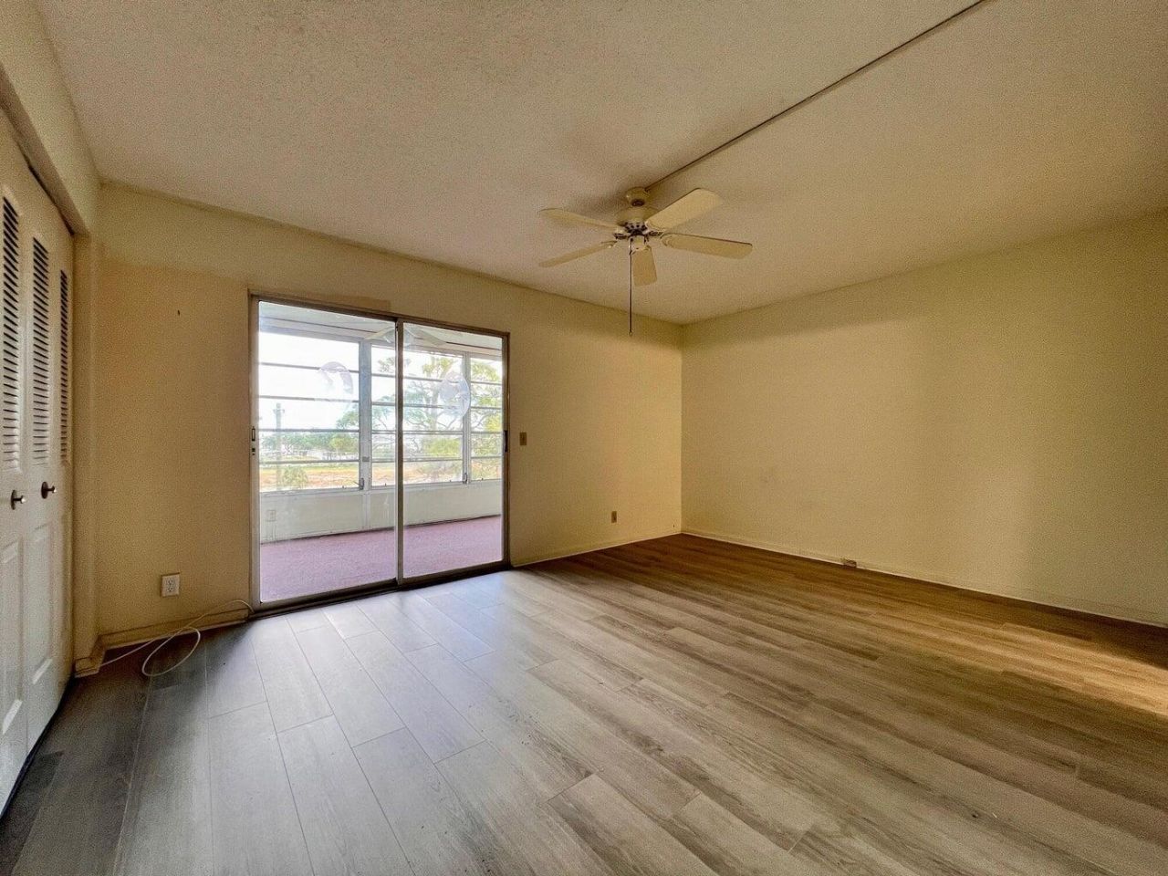 434 Southampton B, West Palm Beach, FL 33417 Photo
