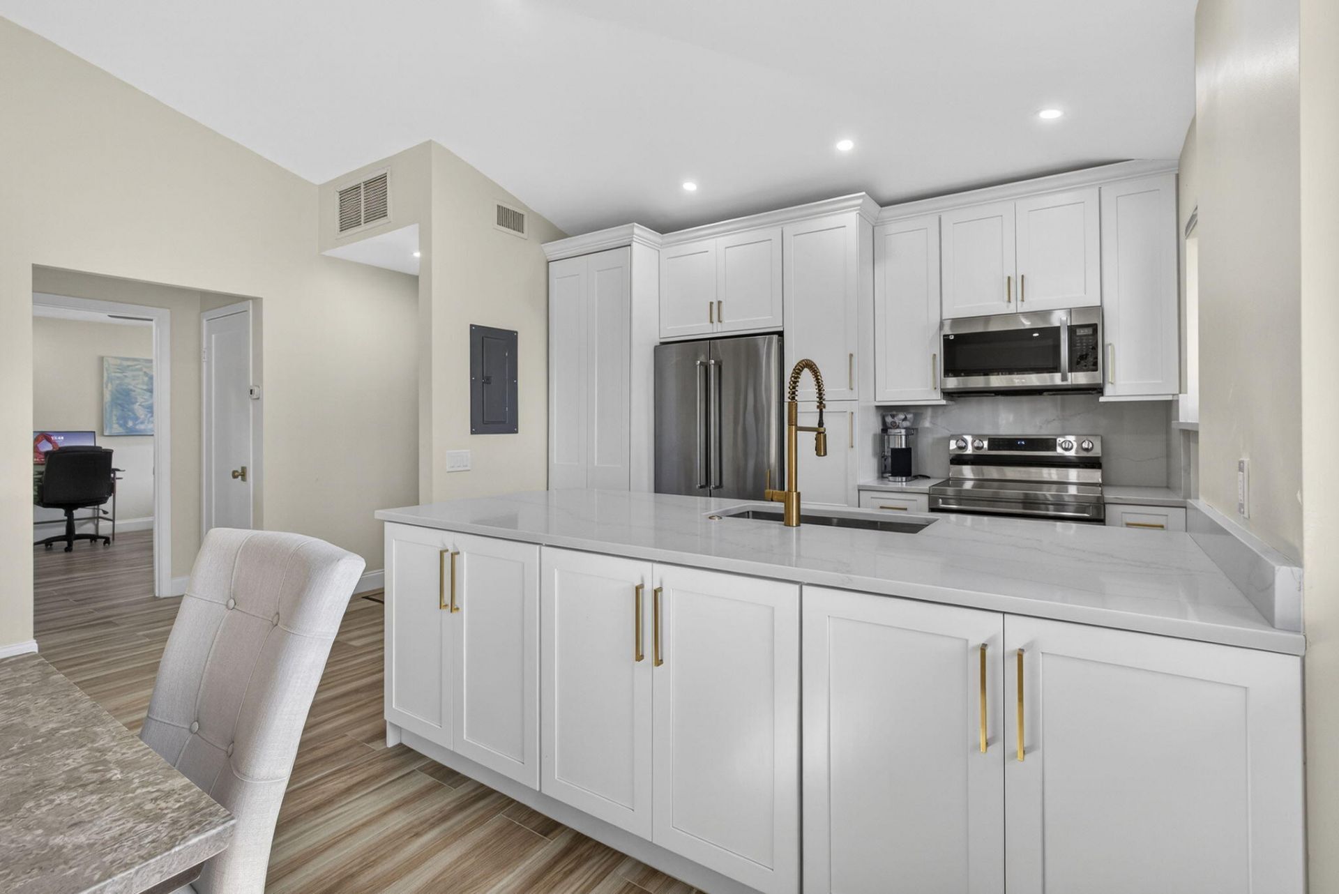 516 Club Drive, Palm Beach Gardens, FL 33418 Photo