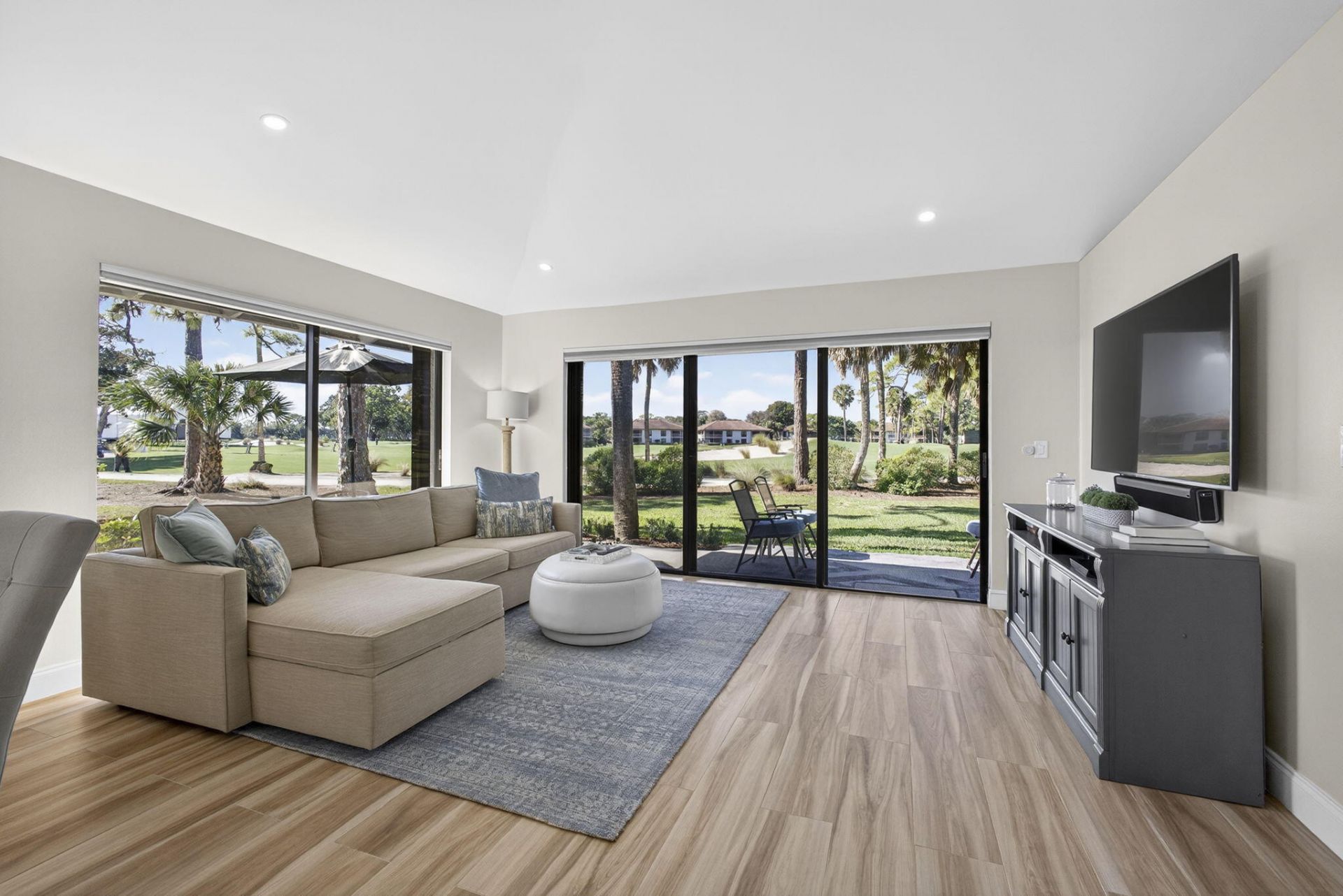 516 Club Drive, Palm Beach Gardens, FL 33418 Photo