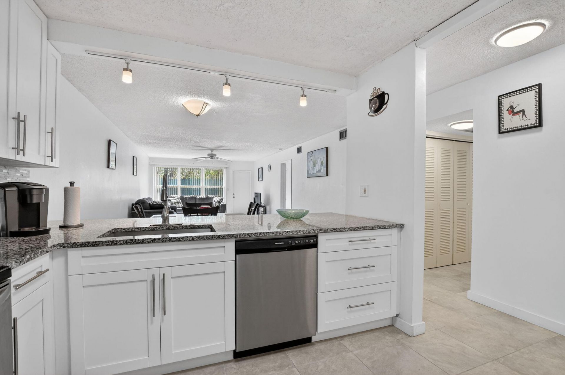 9110 Fairbanks Lane, Unit 5, Boca Raton, FL 33496 Photo