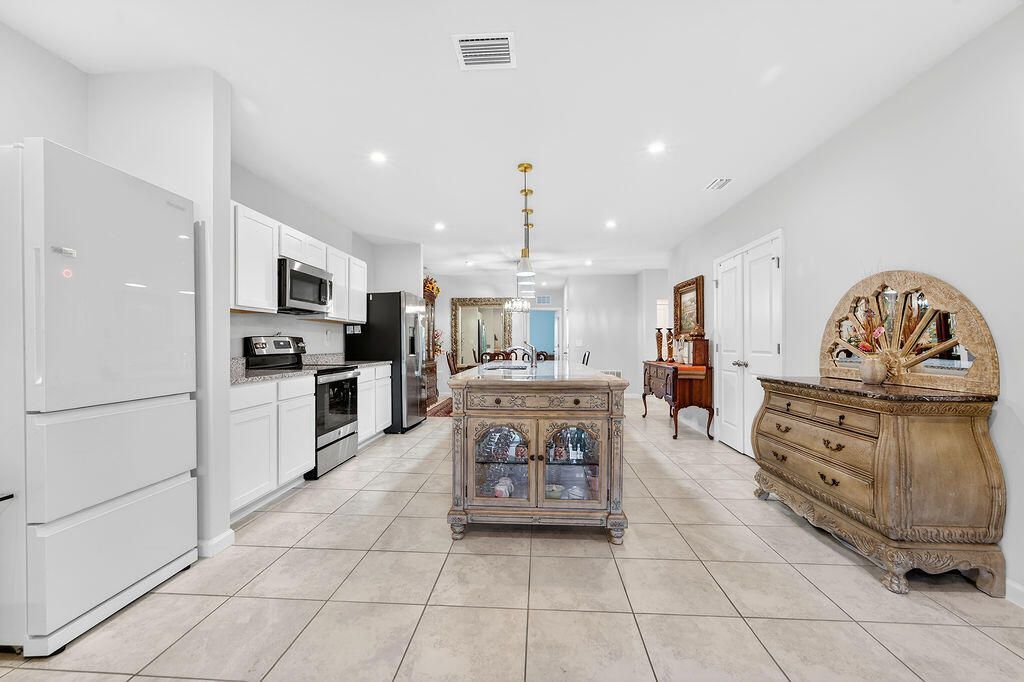 237 Raspberry Road, Fort Pierce, FL 34981 Photo