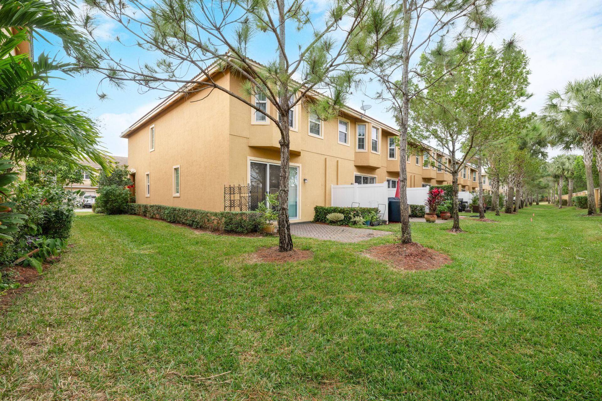 5809 Monterra Club Drive, Lake Worth, FL 33463 Photo