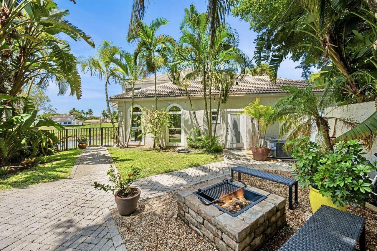 11813 Pebblewood Drive, Wellington, FL 33414 Photo