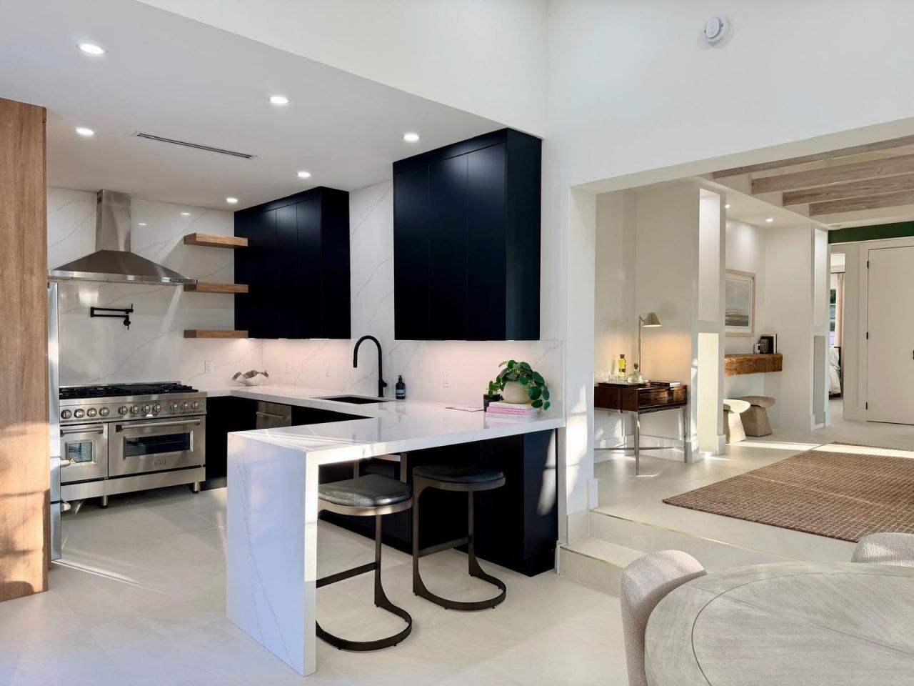 2330 Lake Avenue, West Palm Beach, FL 33401 Photo