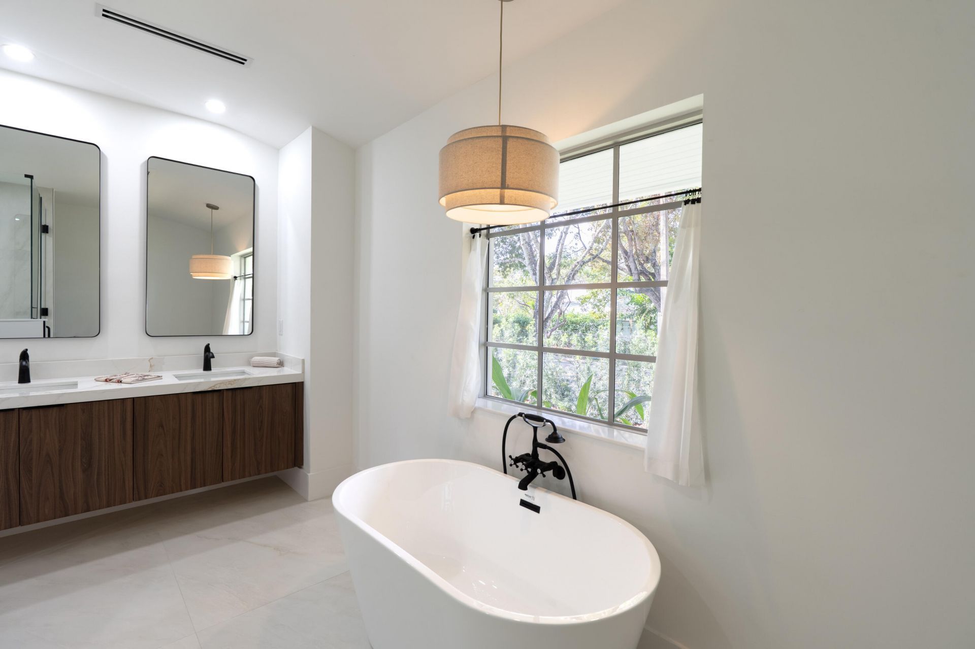 2330 Lake Avenue, West Palm Beach, FL 33401 Photo