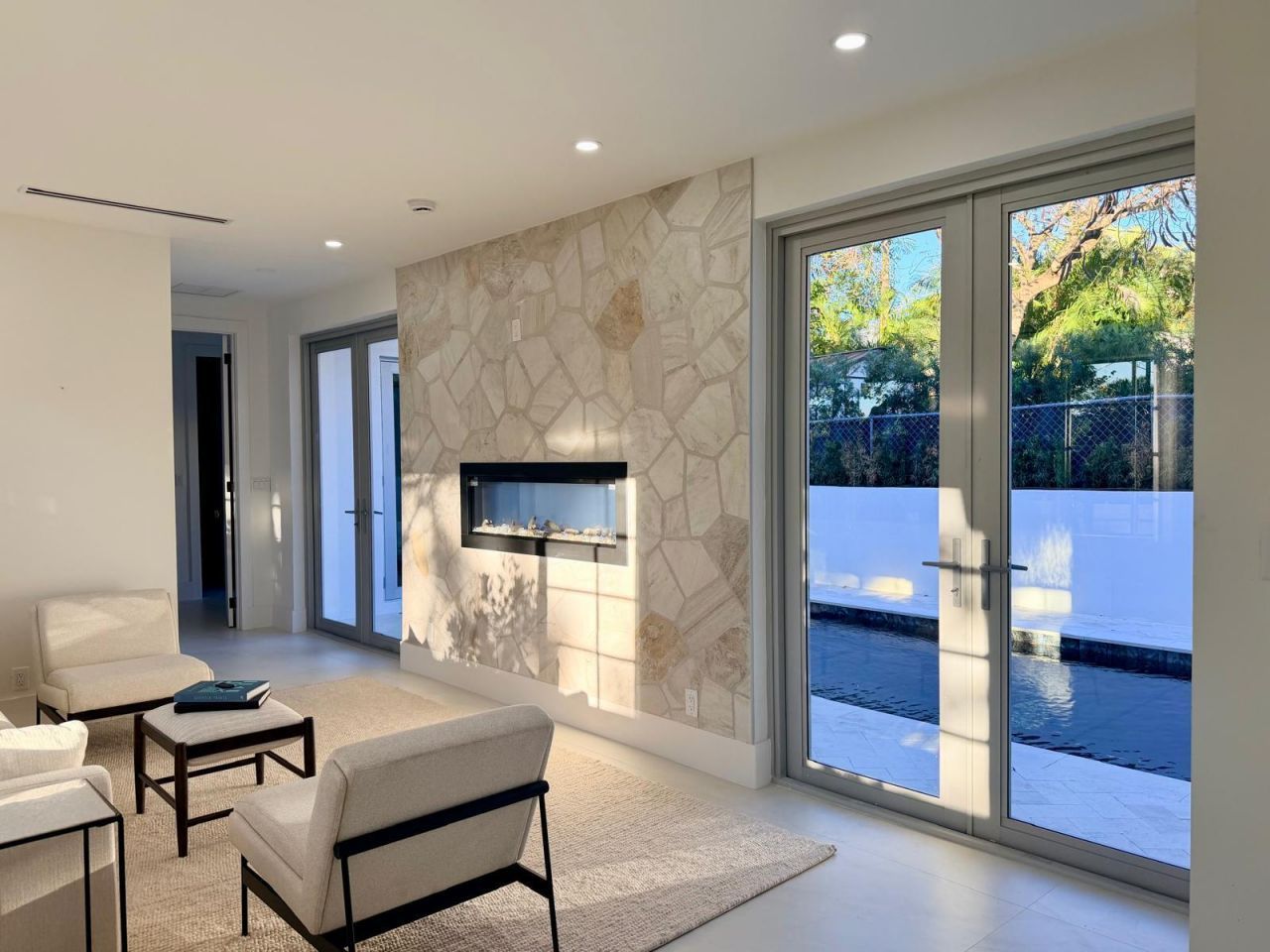 2330 Lake Avenue, West Palm Beach, FL 33401 Photo