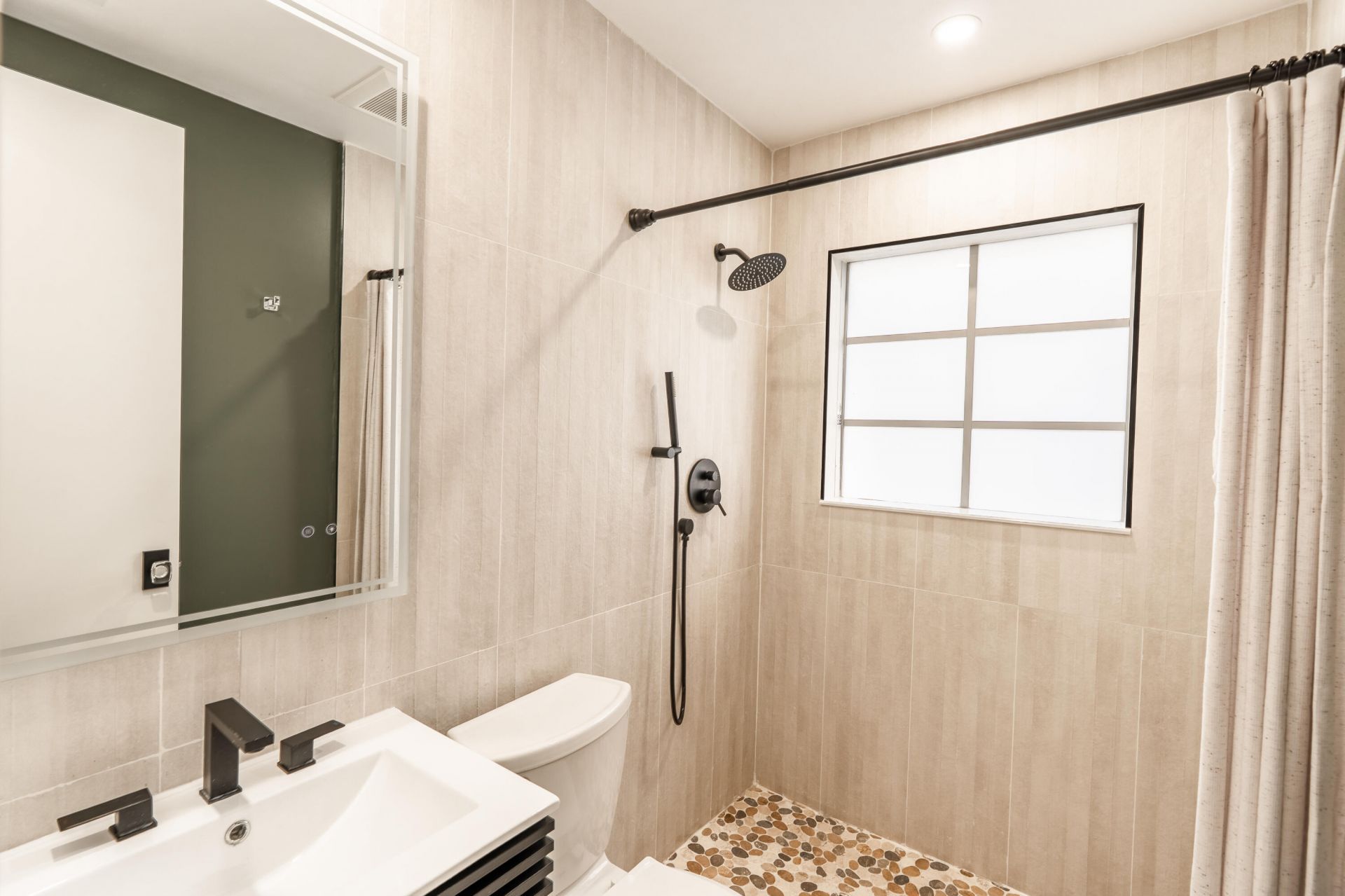 2330 Lake Avenue, West Palm Beach, FL 33401 Photo