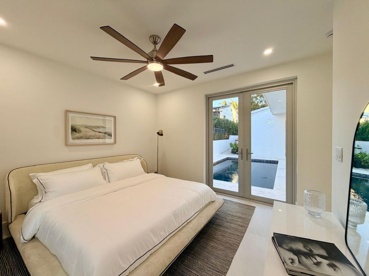 2330 Lake Avenue, West Palm Beach, FL 33401 Photo