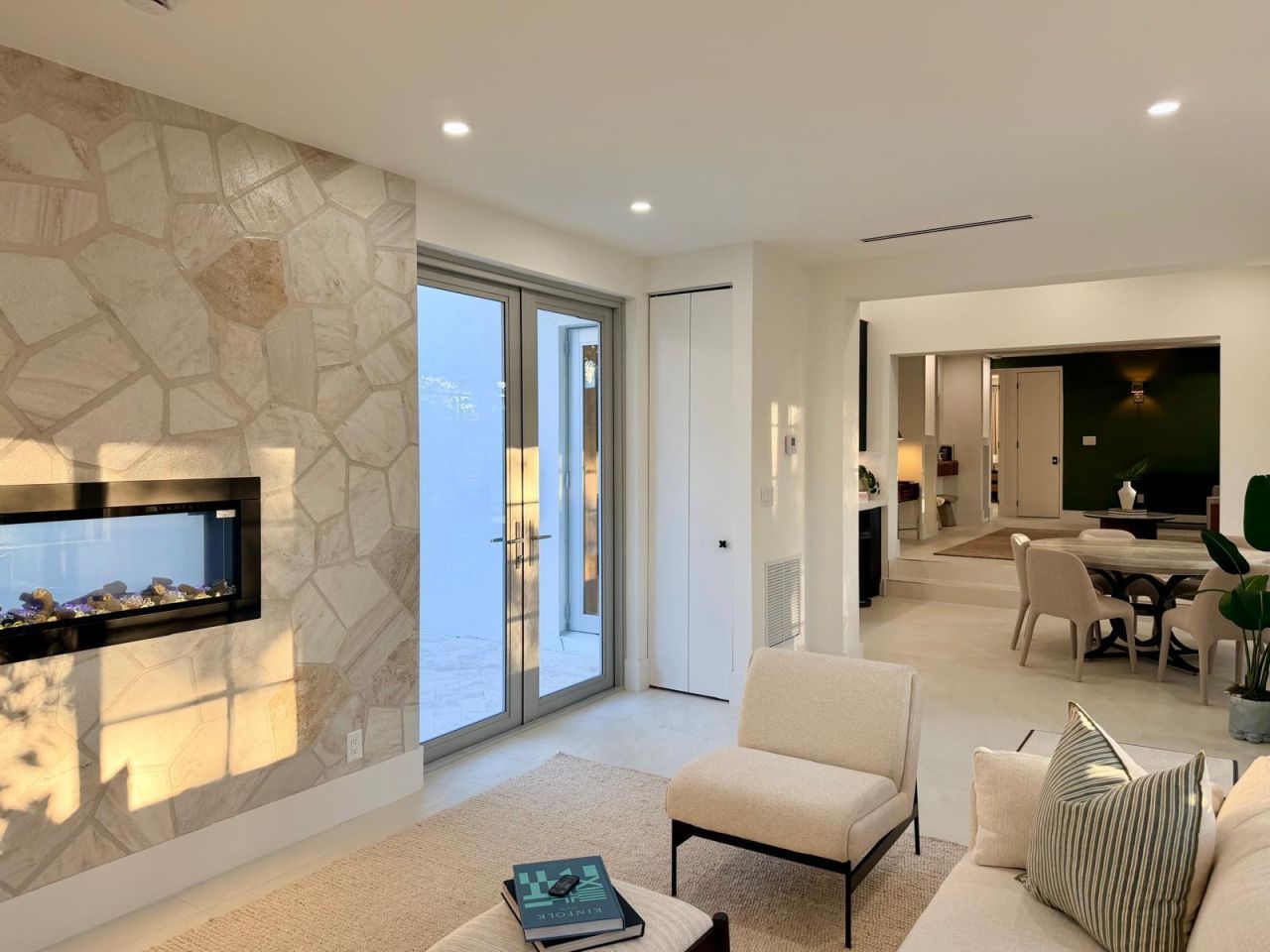 2330 Lake Avenue, West Palm Beach, FL 33401 Photo