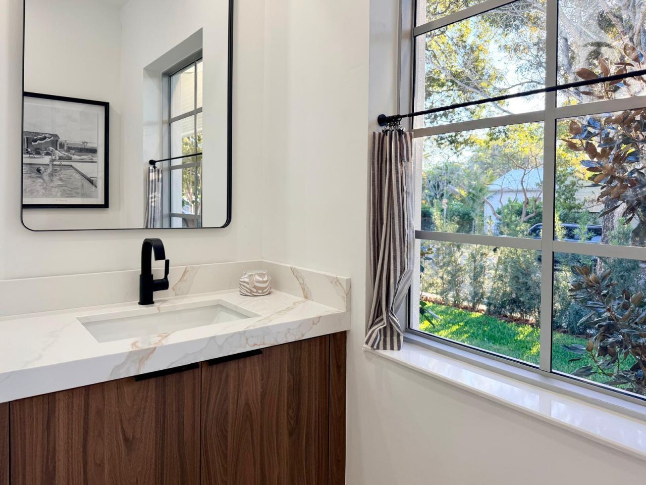 2330 Lake Avenue, West Palm Beach, FL 33401 Photo