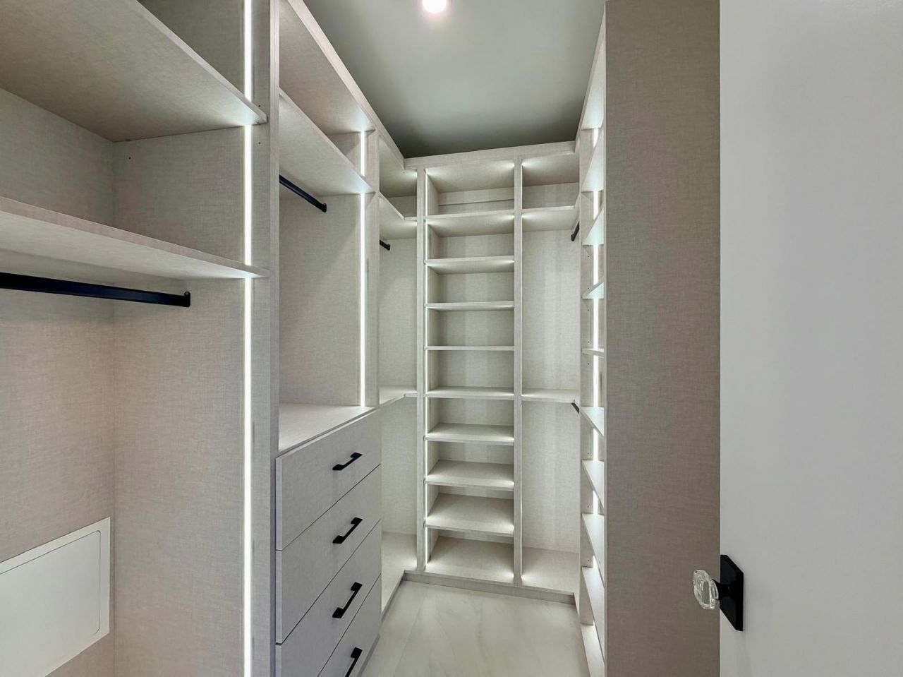 2330 Lake Avenue, West Palm Beach, FL 33401 Photo