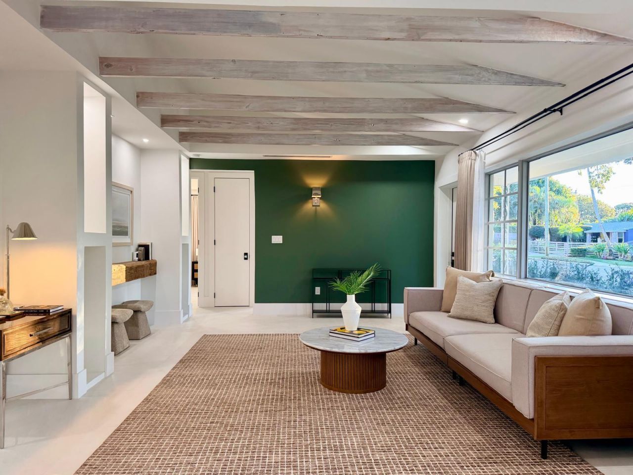 2330 Lake Avenue, West Palm Beach, FL 33401 Photo