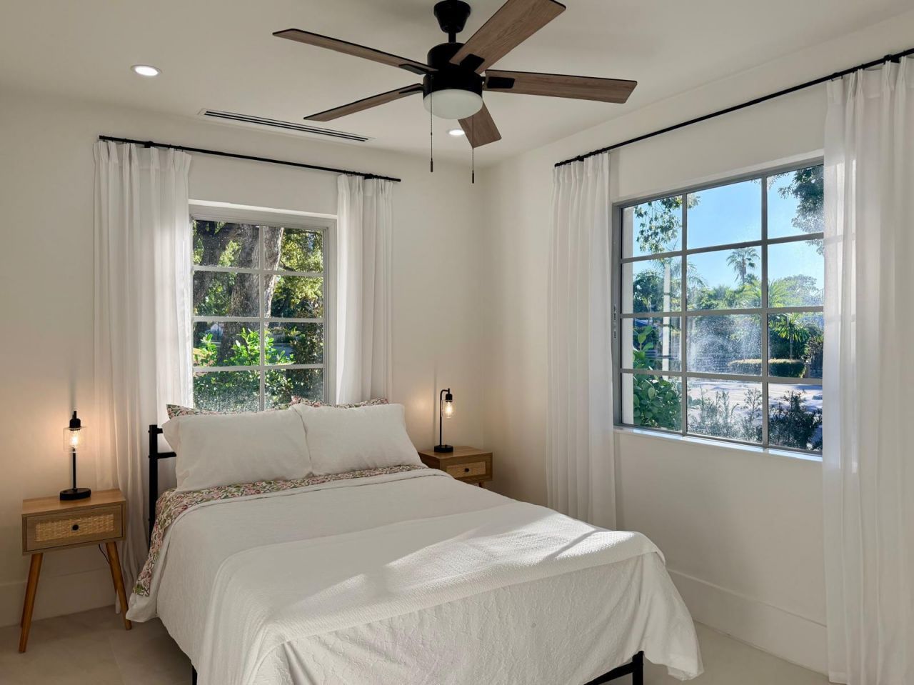 2330 Lake Avenue, West Palm Beach, FL 33401 Photo