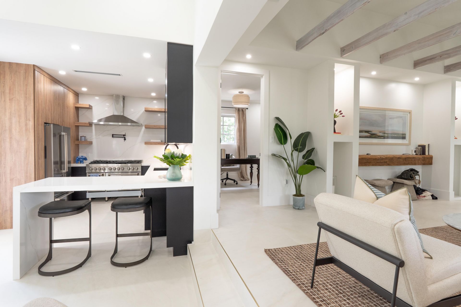 2330 Lake Avenue, West Palm Beach, FL 33401 Photo