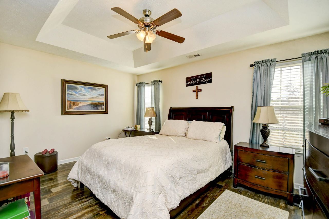 240 Foxpath Loop Photo 13