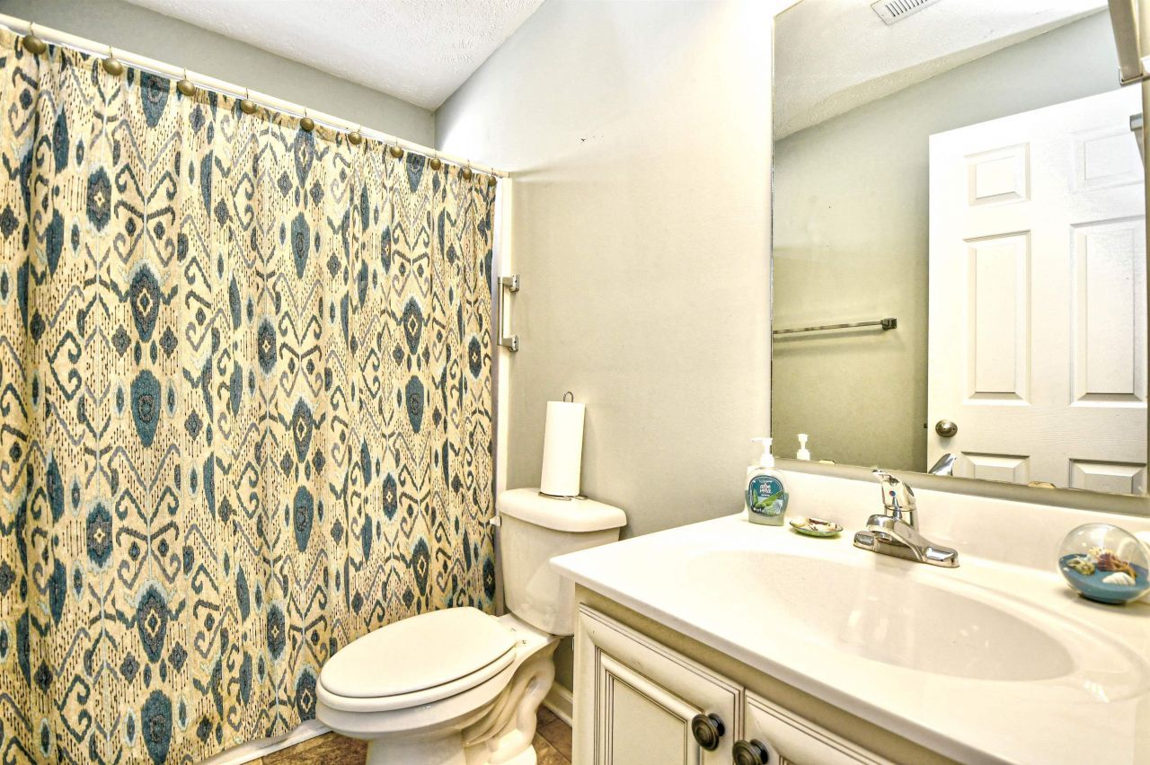 240 Foxpath Loop Photo 22