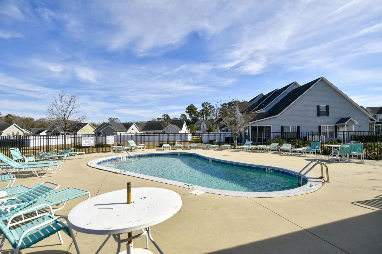 240 Foxpath Loop Photo 36