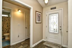 240 Foxpath Loop photo 4