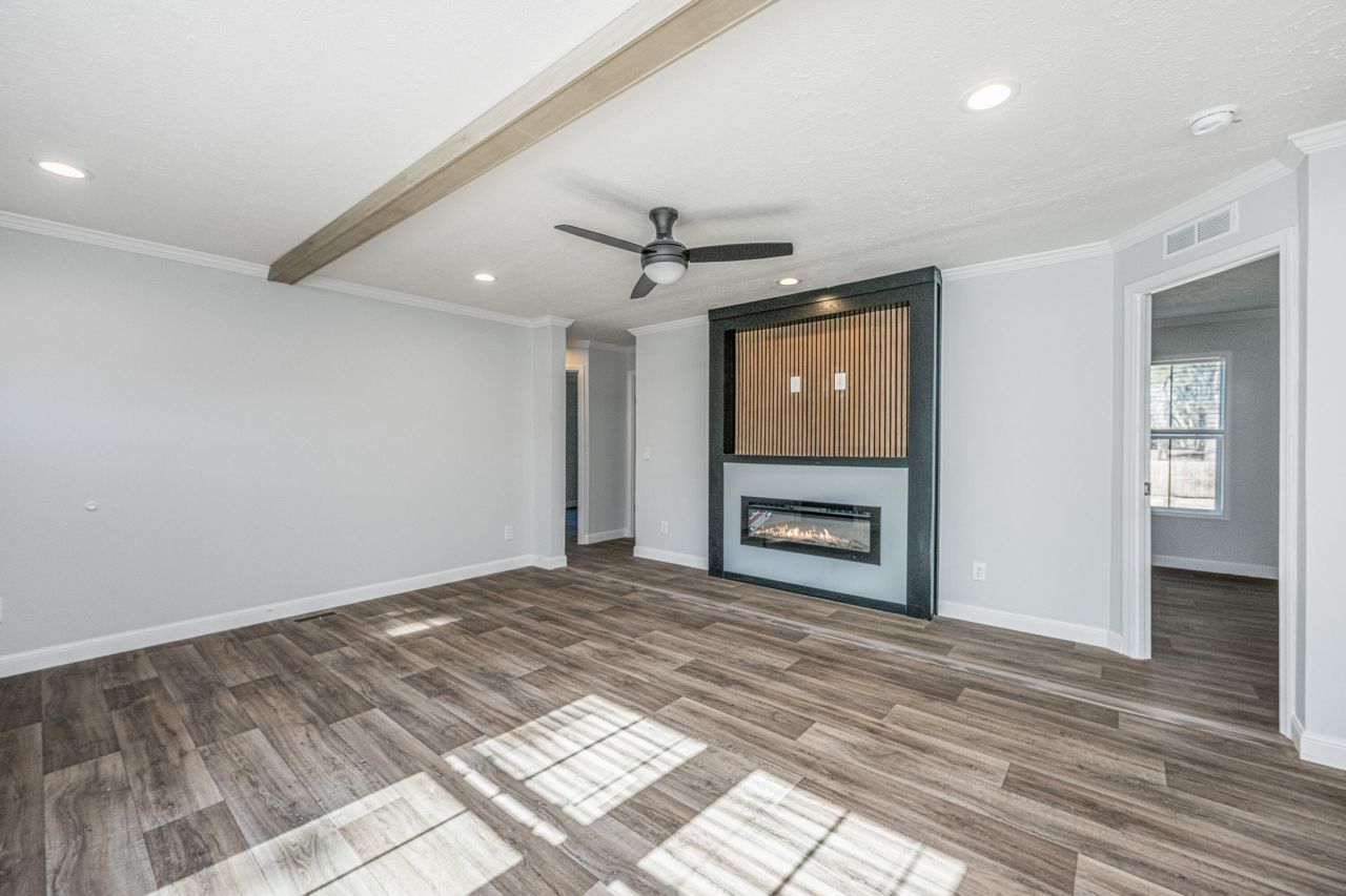 106 Edgebrook Drive Drive Photo 9