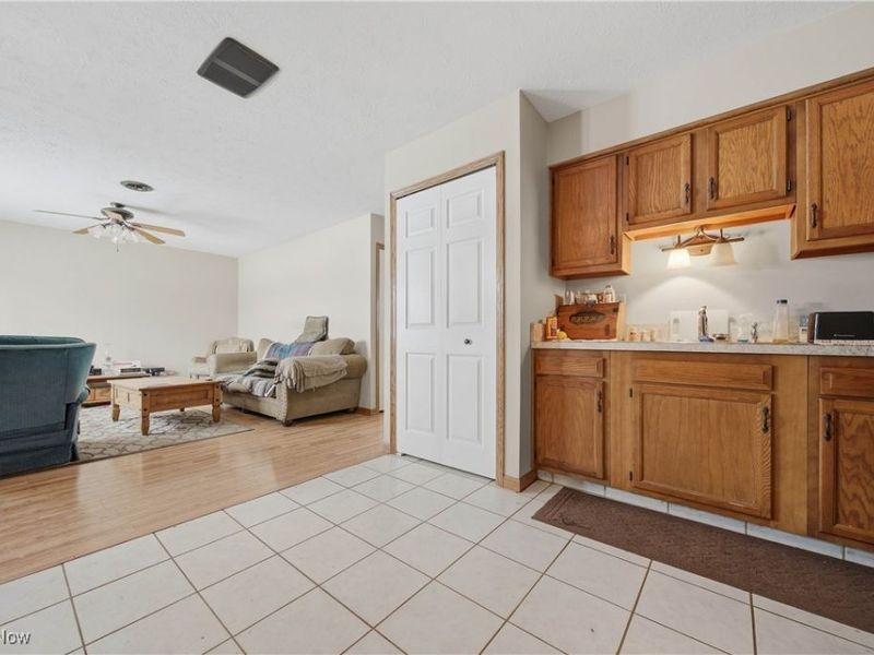 126 Royal Crest Drive, Unit D, Seville, OH 44273 Photo 8