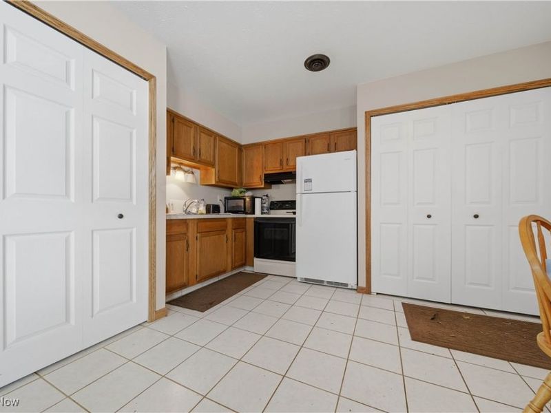 126 Royal Crest Drive, Unit D, Seville, OH 44273 Photo 9