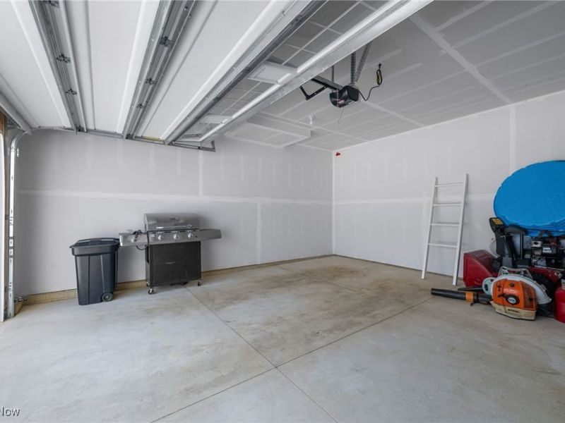 238 Leather Leaf Drive, Elyria, OH 44035 Photo 26