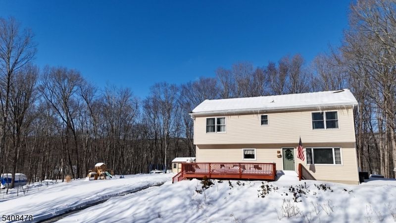 24 Plaza Dr, Hampton, NJ 07860 Main Photo