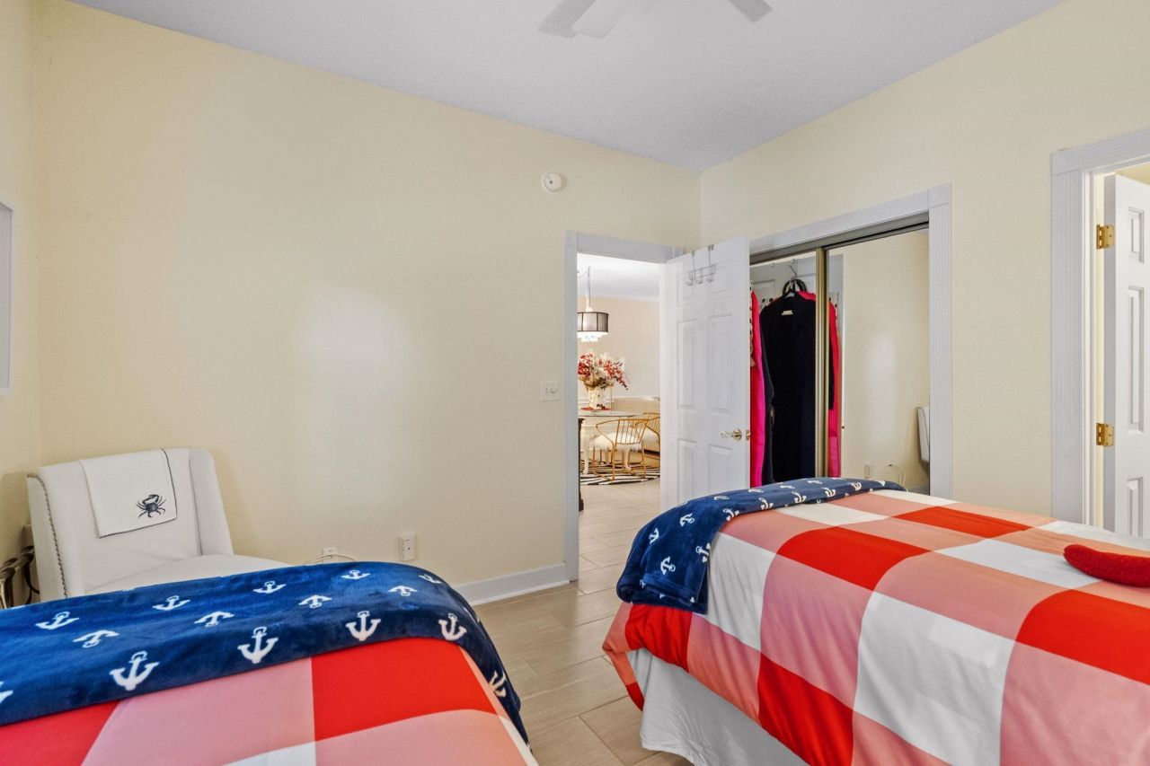 4185 Hibiscus Dr. Photo 19