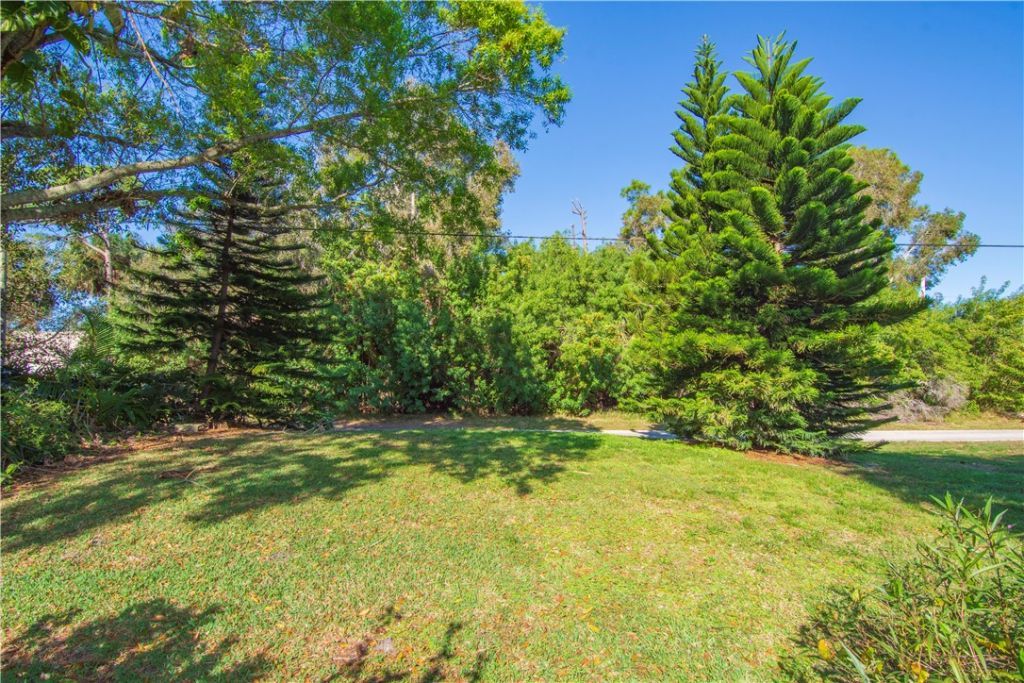 422 Del Monte Road, Sebastian, FL 32958 Photo