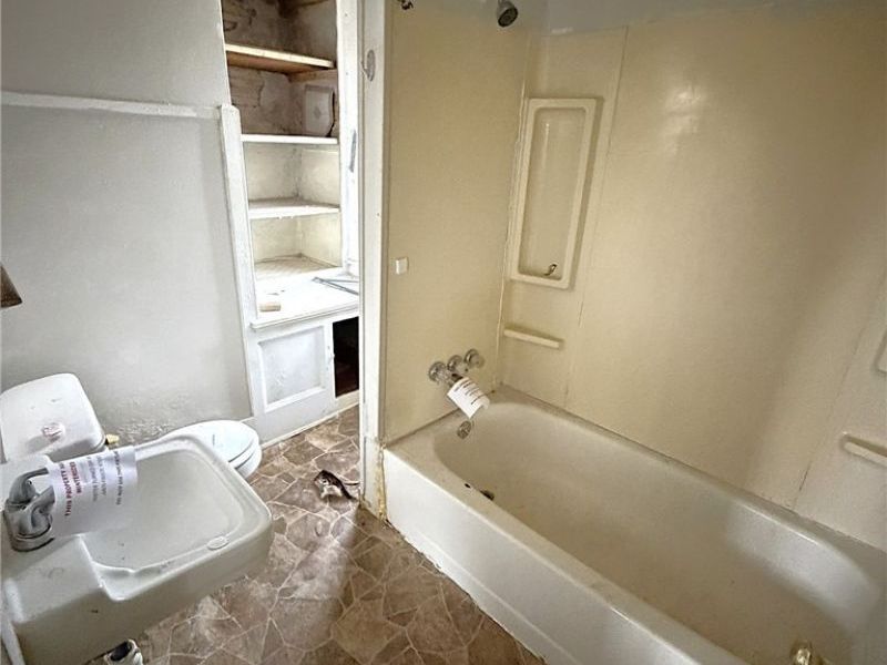 316 Ewing Avenue, Lima, OH 45801 Photo 8