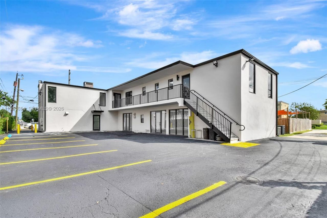 2990 Griffin Rd, Dania Beach, FL 33312 Photo