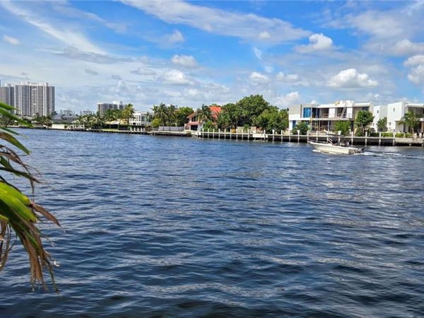 1913 S Ocean Dr, Unit 138, Hallandale Beach, FL 33009